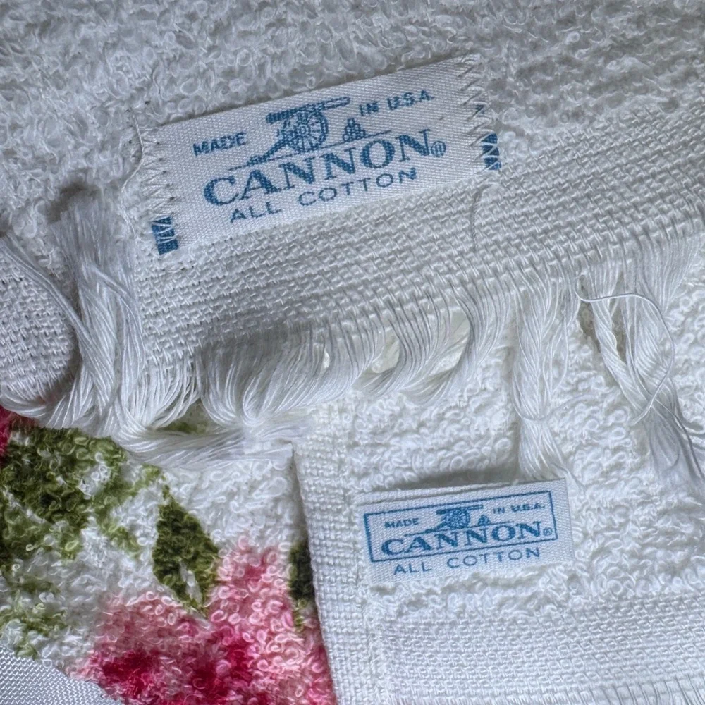 Vintage Cannon Cotton Bath Hand Towel Washcloth Set Pink Rose Floral Fringe USA